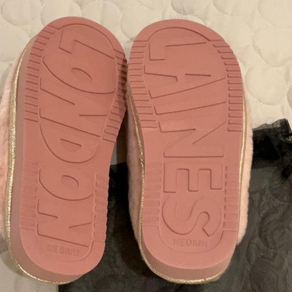 Laines London Slippers NWT Medium - Picture 8 of 16